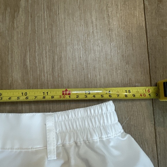 Love Tree Women's‎ White Cargo Shorts Size Large Preowned - Picture 6 of 9